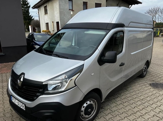 Renault Trafic cena 55000 przebieg: 185000, rok produkcji 2016 z Ostrzeszów małe 67